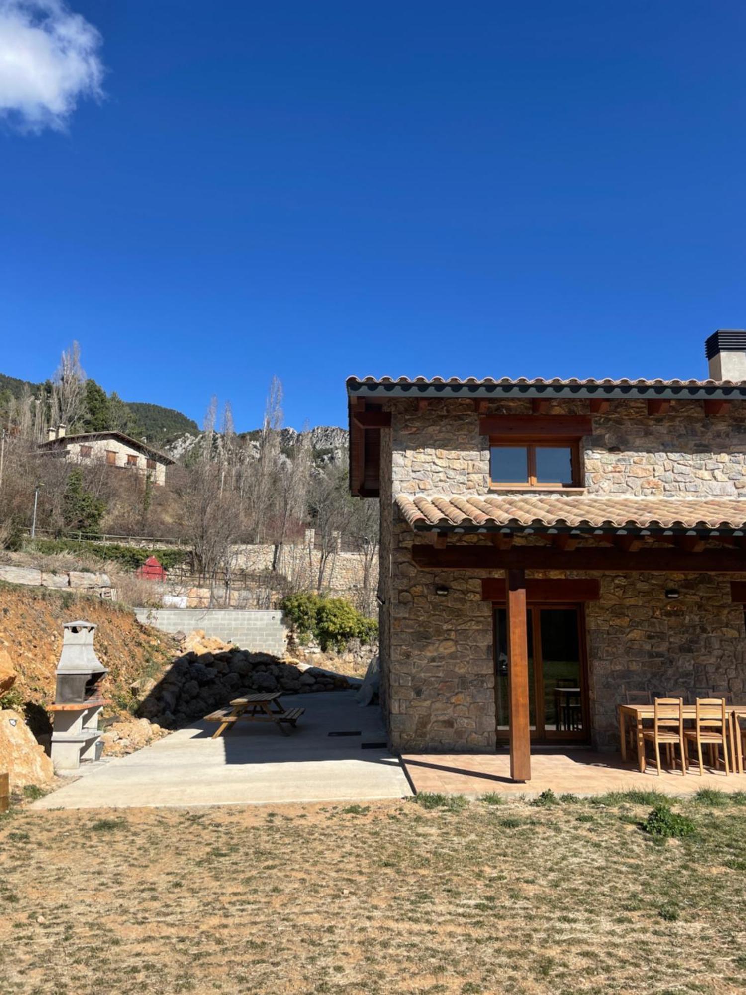 Casa De Les Escoles, Espinalbet - Alberga Castellar del Riu 外观 照片