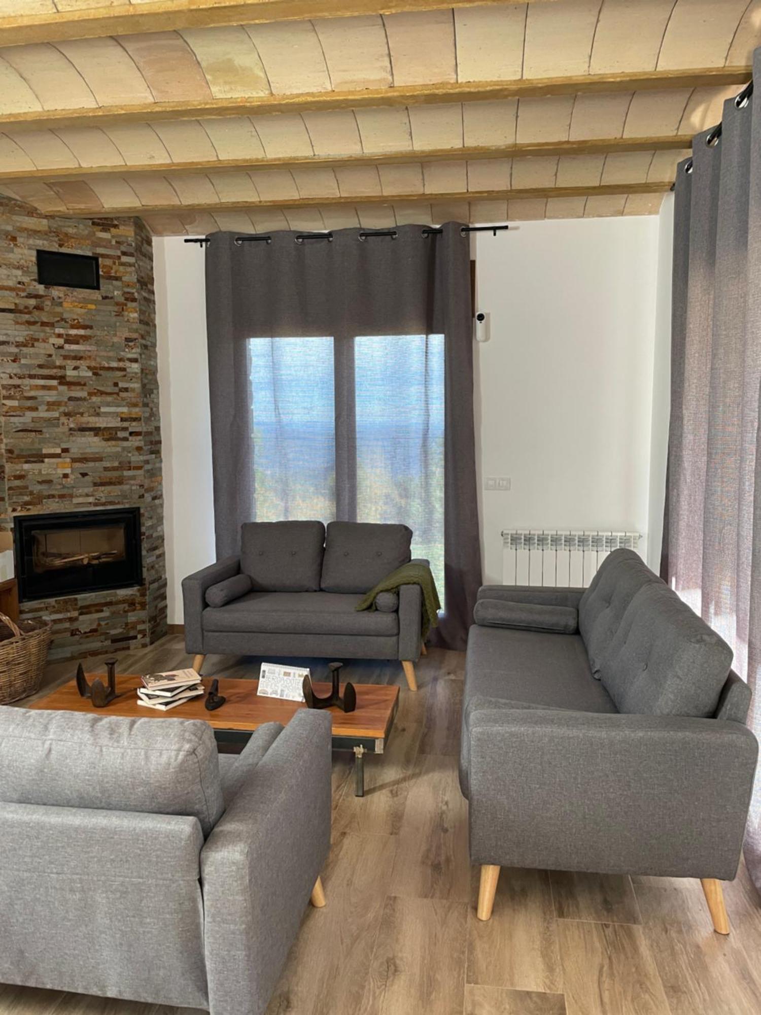 Casa De Les Escoles, Espinalbet - Alberga Castellar del Riu 外观 照片