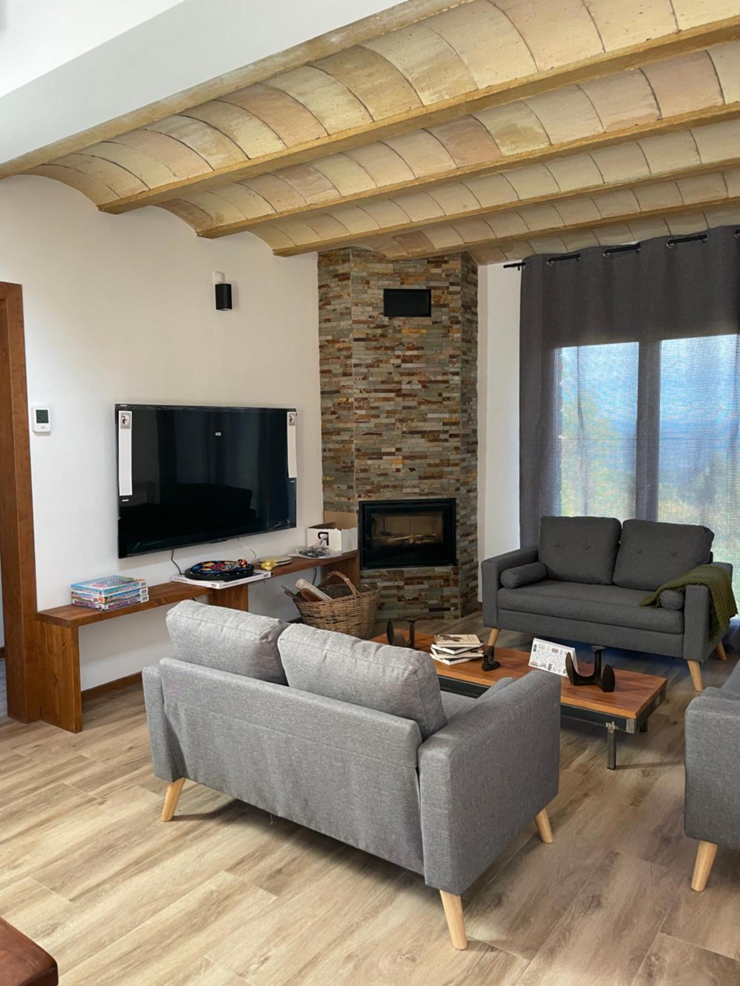 Casa De Les Escoles, Espinalbet - Alberga Castellar del Riu 外观 照片