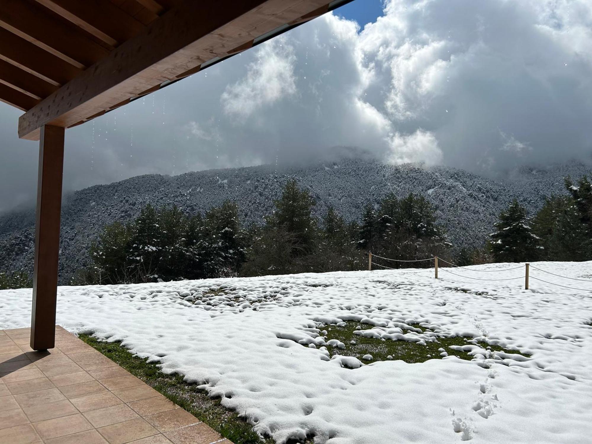 Casa De Les Escoles, Espinalbet - Alberga Castellar del Riu 外观 照片