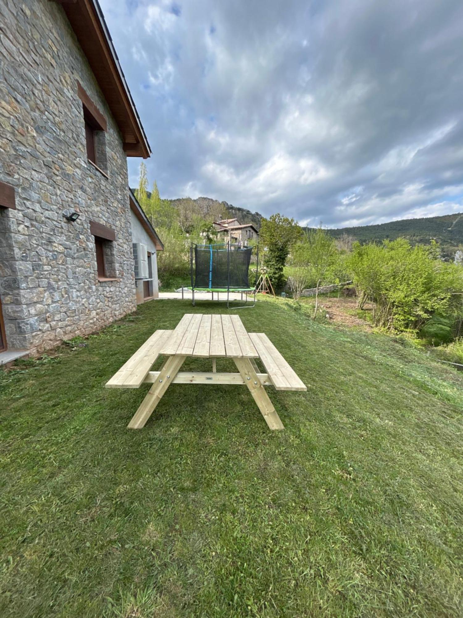 Casa De Les Escoles, Espinalbet - Alberga Castellar del Riu 外观 照片